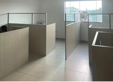 Divisórias Eucatex instaladas em ambiente comercial